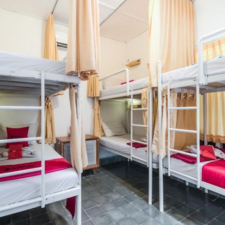 Reddoorz Hostel @ Kotagede Yogyakarta Esterno foto