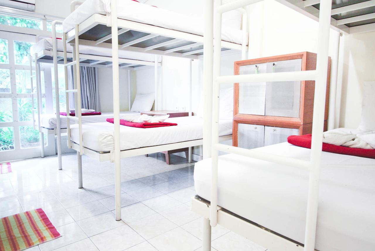 Reddoorz Hostel @ Kotagede Yogyakarta Esterno foto